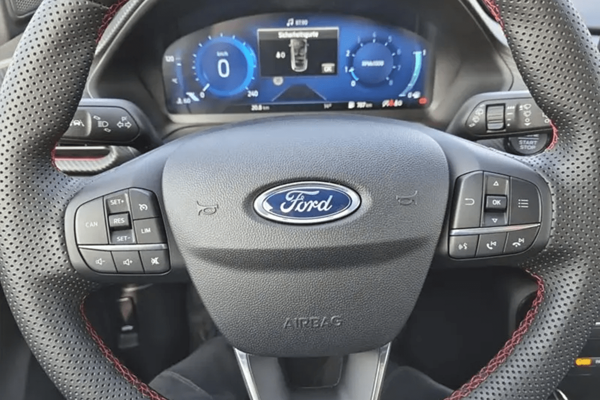 Ford Puma Lenkrad